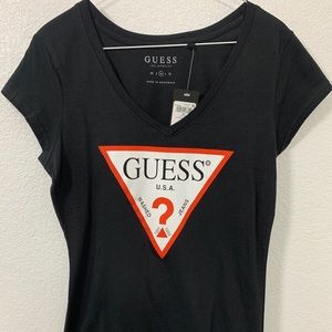 GUESS Classic Triangle Logo Tee